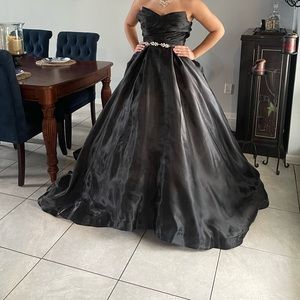 Black ball down with train size 6